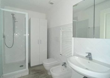 Bagno - Monolocale via Lomellini, 15, Genova - foto 11