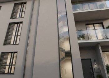 Facciata - Casa indipendente via Piave, 3, Lozza - foto 3