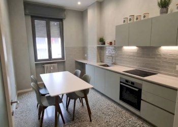 Cucina - Casa indipendente via Piave, 3, Lozza - foto 9