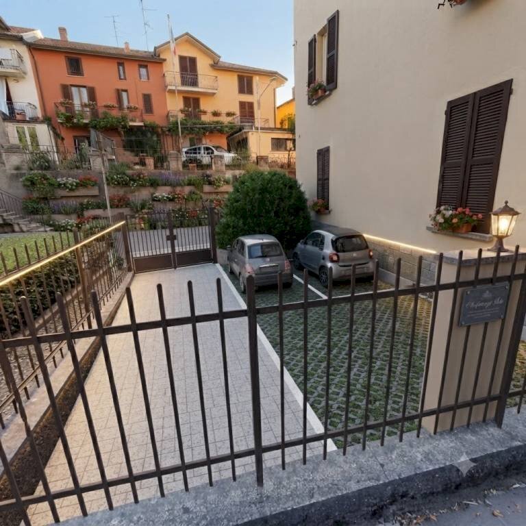 Balcone - Casa indipendente via Piave, 1, Lozza - foto 2