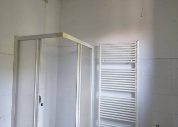 Bagno - Stable - Palace via Vittorio Veneto, 12, Sangiano - photo 16