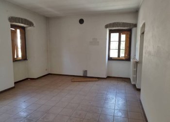 Cucina - Stable - Palace via Vittorio Veneto, 12, Sangiano - photo 27