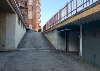 Cortile interno - Box via Giordano Bruno, 4, Moncalieri - photo 5