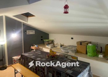 Cucina - Villa a Schiera via Sortino, 19, Roma - foto 7
