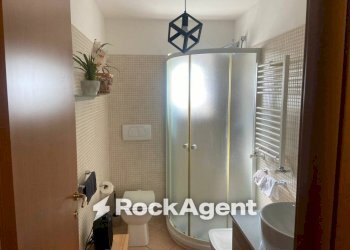 Bagno - Villa a Schiera via Sortino, 19, Roma - foto 12