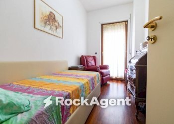 Camera da letto - Quadrilocale viale dei Bizantini, 75/2, Catanzaro - foto 15