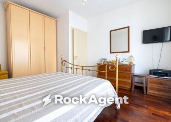 Camera da letto - Quadrilocale viale dei Bizantini, 75/2, Catanzaro - foto 17