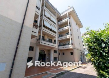 Facciata - Quadrilocale viale dei Bizantini, 75/2, Catanzaro - foto 30
