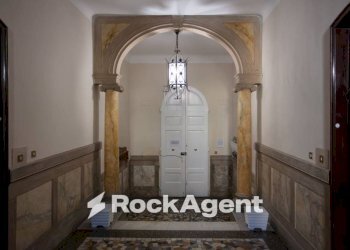 Interno palazzo - Quadrilocale viale Giosuè Carducci, 57, Livorno - foto 2