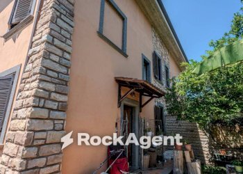 Facciata - Villa via dei Ludi, 14B, Sutri - foto 2