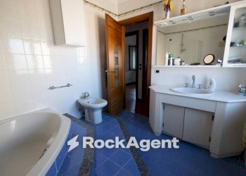 Bagno - Four-room apartment via Edmondo Buccarelli, 4, Catanzaro - photo 38