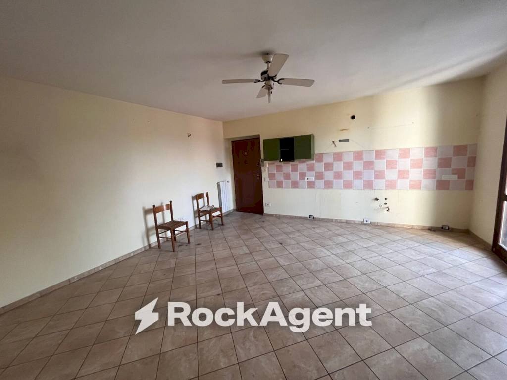 Salone - Three-room apartment via Romera Vecchia, 25, Broni - photo 2