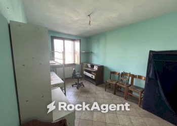 Camera da letto - Three-room apartment via Romera Vecchia, 25, Broni - photo 13