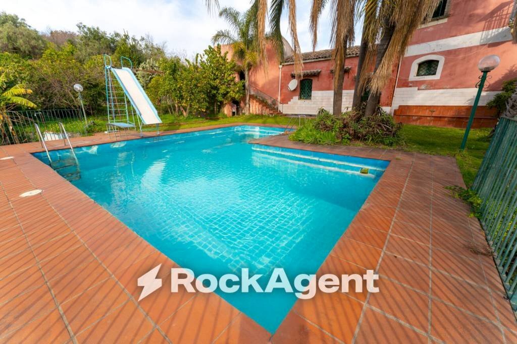 Piscina - Rustico strada 34, Giarre - foto 1