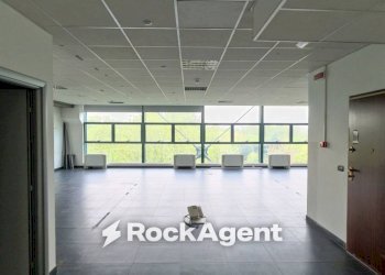 Interno non residenziale - Ufficio via Ippolito Nievo, 25, Torino (zona Vanchiglia) - foto 10