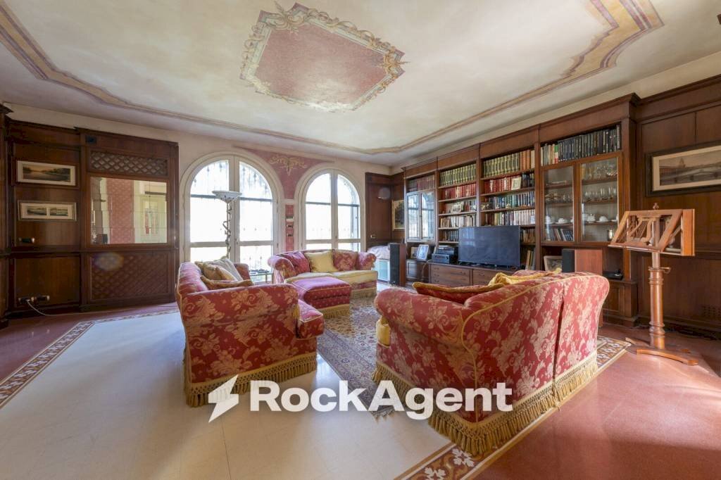Salone - Villa corso Genova, 242, Vigevano - foto 2