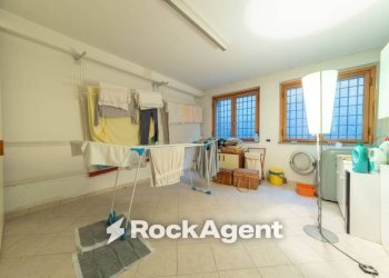 Lavanderia - Villa corso Genova, 242, Vigevano - foto 26