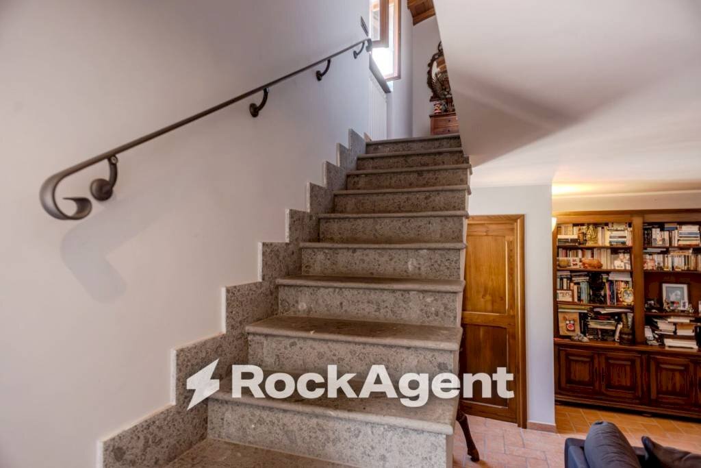 Scala - Apartment via delle Scuole, 4, Viterbo - photo 3