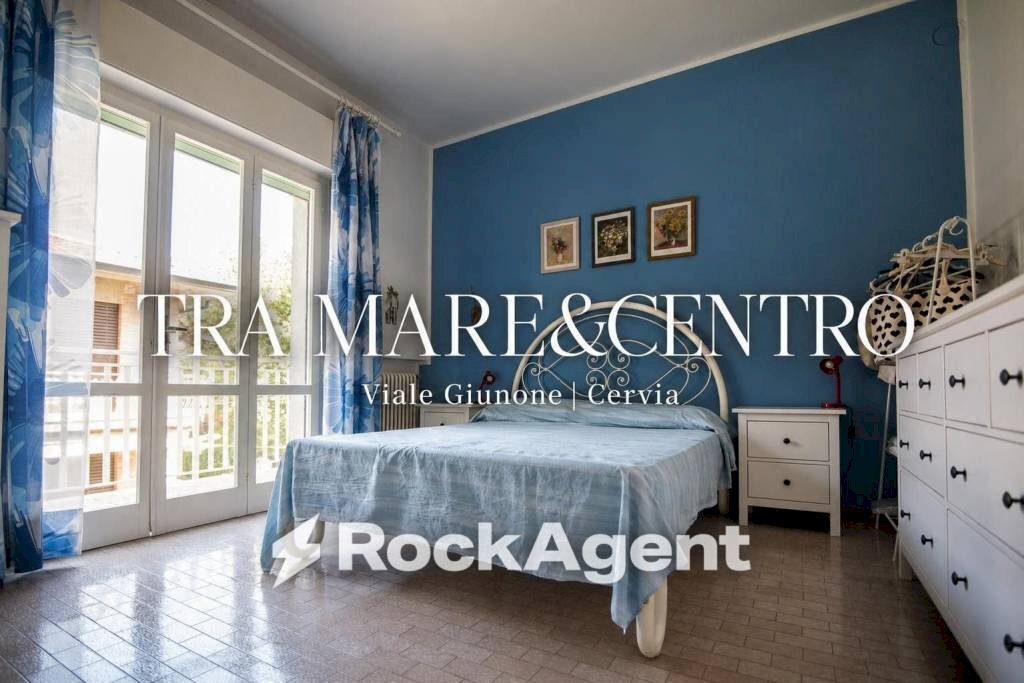 Camera da letto - Trilocale viale Giunone, 14, Cervia - foto 1