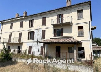 Facciata - Casa indipendente via Marconi, 47, Rivanazzano Terme - foto 20