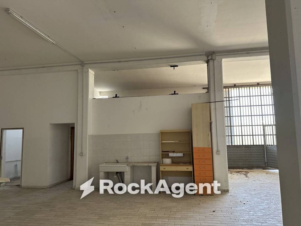 Interno non residenziale - Shed via Pedine, Tollo - photo 2