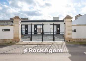 Zona - Stabile - Palazzo via Gioacchino Rossini, 30, Melendugno - foto 1
