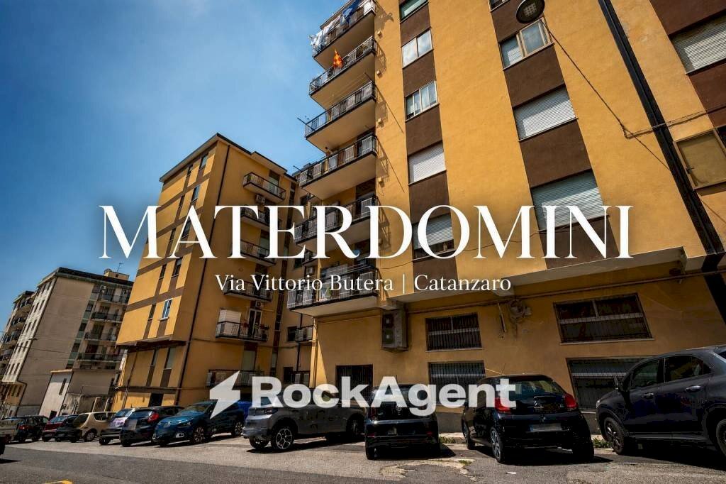 Cortile interno - Four-room apartment via Vittorio Butera, Catanzaro - photo 1