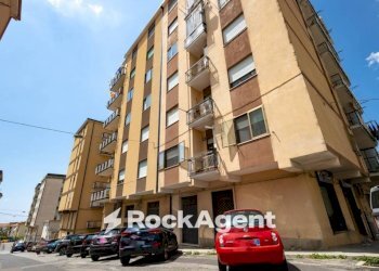 Facciata - Four-room apartment via Vittorio Butera, Catanzaro - photo 2