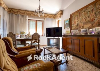 Salone - Four-room apartment via Vittorio Butera, Catanzaro - photo 24