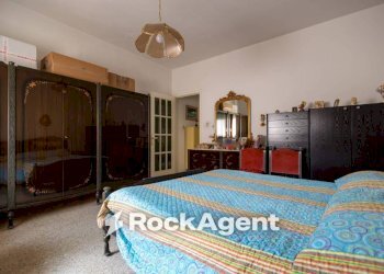 Camera da letto - Four-room apartment via Vittorio Butera, Catanzaro - photo 33