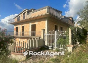 Facciata - Villa via Antonio Tedesco, Altavilla Silentina - photo 27