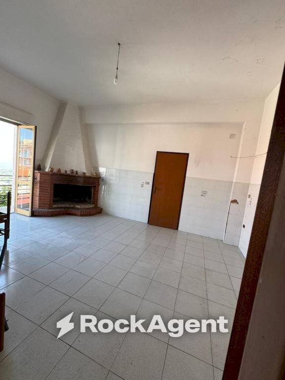 Salone - Casa indipendente via Rione Garreffa, Benestare - foto 2