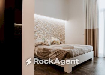 Camera da letto - Three-room apartment via Cota, 20, Lecce - photo 16