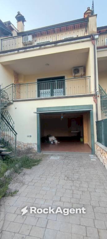 Facciata - Villa a Schiera Vocabolo Rio Pertica, Forano - foto 3