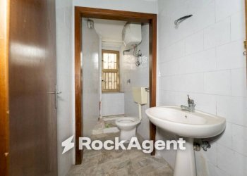 Bagno - Shop via Mogadiscio, 25, Catania - photo 8