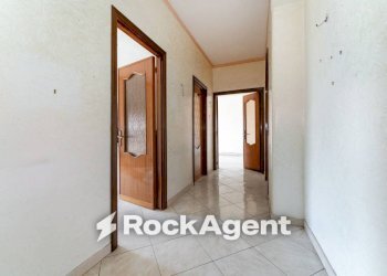 Corridoio - Quadrilocale Villaggio Sant'Agata Zona A, 9, Catania - foto 2