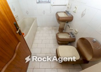 Bagno - Quadrilocale Villaggio Sant'Agata Zona A, 9, Catania - foto 15