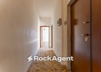Interno palazzo - Trilocale via Taranto, 1, Bari (zona Carbonara di Bari) - foto 5