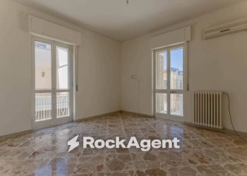Cucina - Trilocale via Taranto, 1, Bari (zona Carbonara di Bari) - foto 11