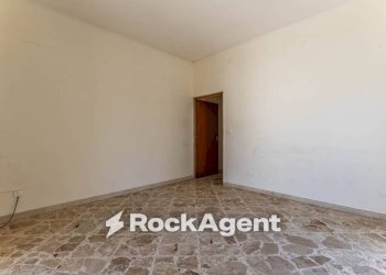 Camera da letto - Trilocale via Taranto, 1, Bari (zona Carbonara di Bari) - foto 13