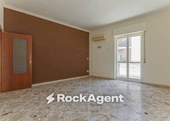 Cucina - Trilocale via Taranto, 1, Bari (zona Carbonara di Bari) - foto 17
