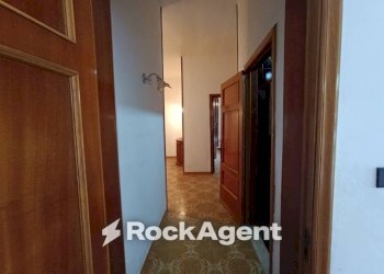 Corridoio - Villa via Marcinelle ang. L. Da Vinci, Salice Salentino - foto 10