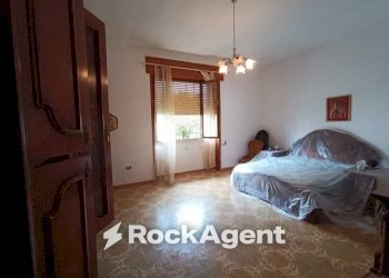 Camera da letto - Villa via Marcinelle ang. L. Da Vinci, Salice Salentino - foto 14