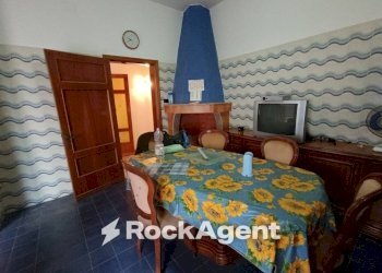Camera da letto - Villa via Marcinelle ang. L. Da Vinci, Salice Salentino - foto 21