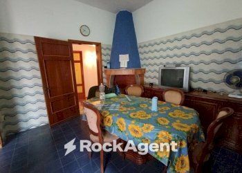 Camera da letto - Villa via Marcinelle ang. L. Da Vinci, Salice Salentino - foto 22
