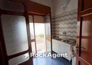 Cucina - Villa via Marcinelle ang. L. Da Vinci, Salice Salentino - foto 26