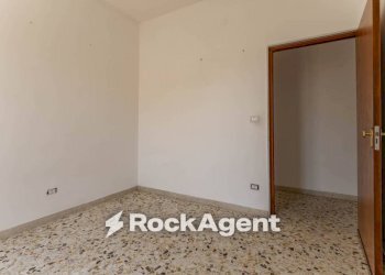 Camera da letto - Trilocale via Taranto, 1, Bari (zona Carbonara di Bari) - foto 14