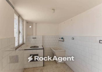 Lavanderia - Trilocale via Taranto, 1, Bari (zona Carbonara di Bari) - foto 21