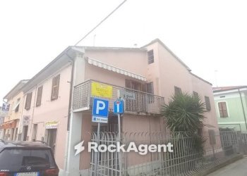 Facciata - Trilocale via Giuseppe Giusti 1, Senigallia - foto 1