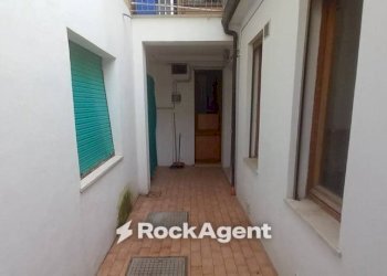 Corridoio - Trilocale via Giuseppe Giusti 1, Senigallia - foto 7